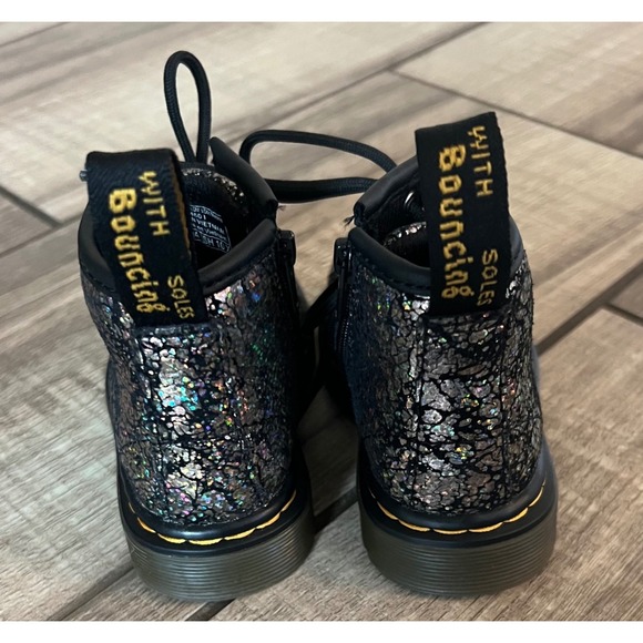 Dr. Martens Toddler Boots Black Iridescent Glitter Leather Ankle Shoes Size 4 - Picture 3 of 5